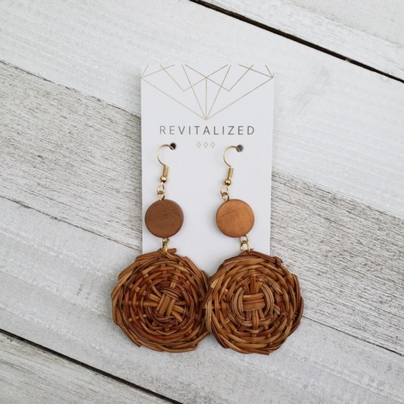 revitalized 》Wood Wicker Earrings - Picture 2 of 3
